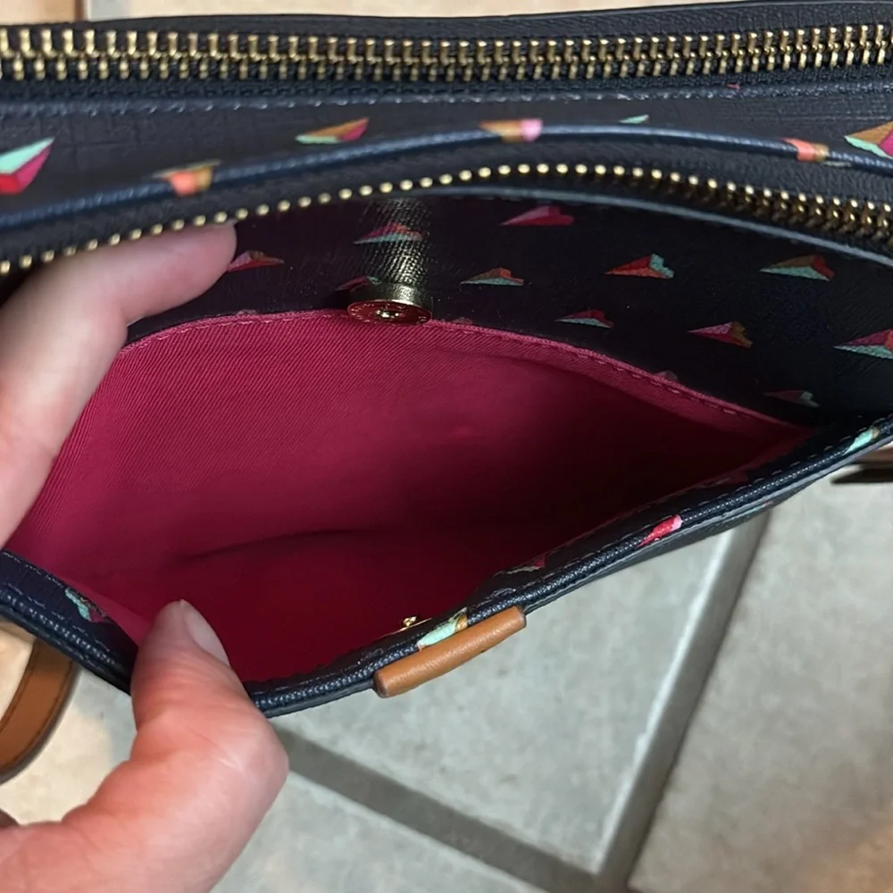 Navy Fossil crossbody purse